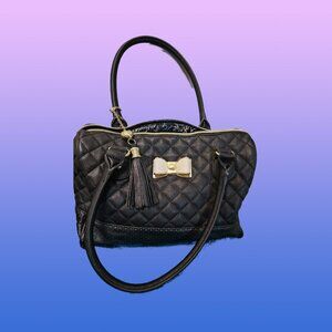 Betsey Johnson quilted purse with charm with gold and white bow